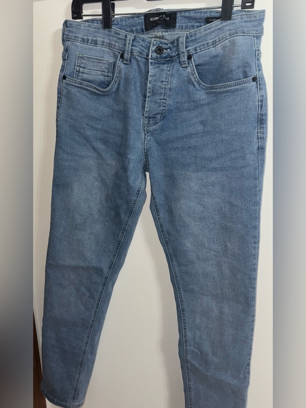 Kenneth Cole Skinny Jeans in Light Blue Wash - Picture 1 of 4